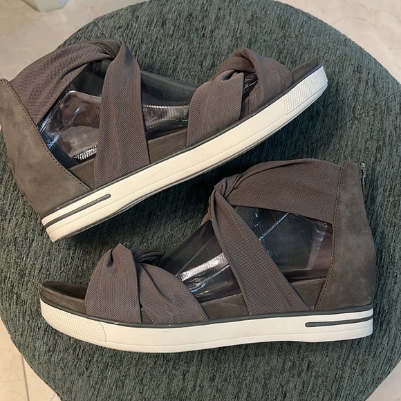 Eileen Fisher Zanya Mesh Gray Sneaker Sandal - Picture 10 of 11